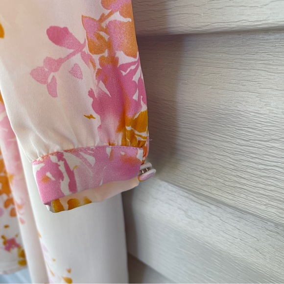 Paper Crown Anthropologie Muri Cream Multicolor Floral Romper Size M - Picture 9 of 15